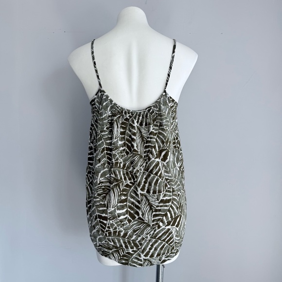 NWT H&M Green Leaf Print Cami Top Size 4 Strappy Sleeveless Relaxed Fit Hawaiian - Picture 6 of 12